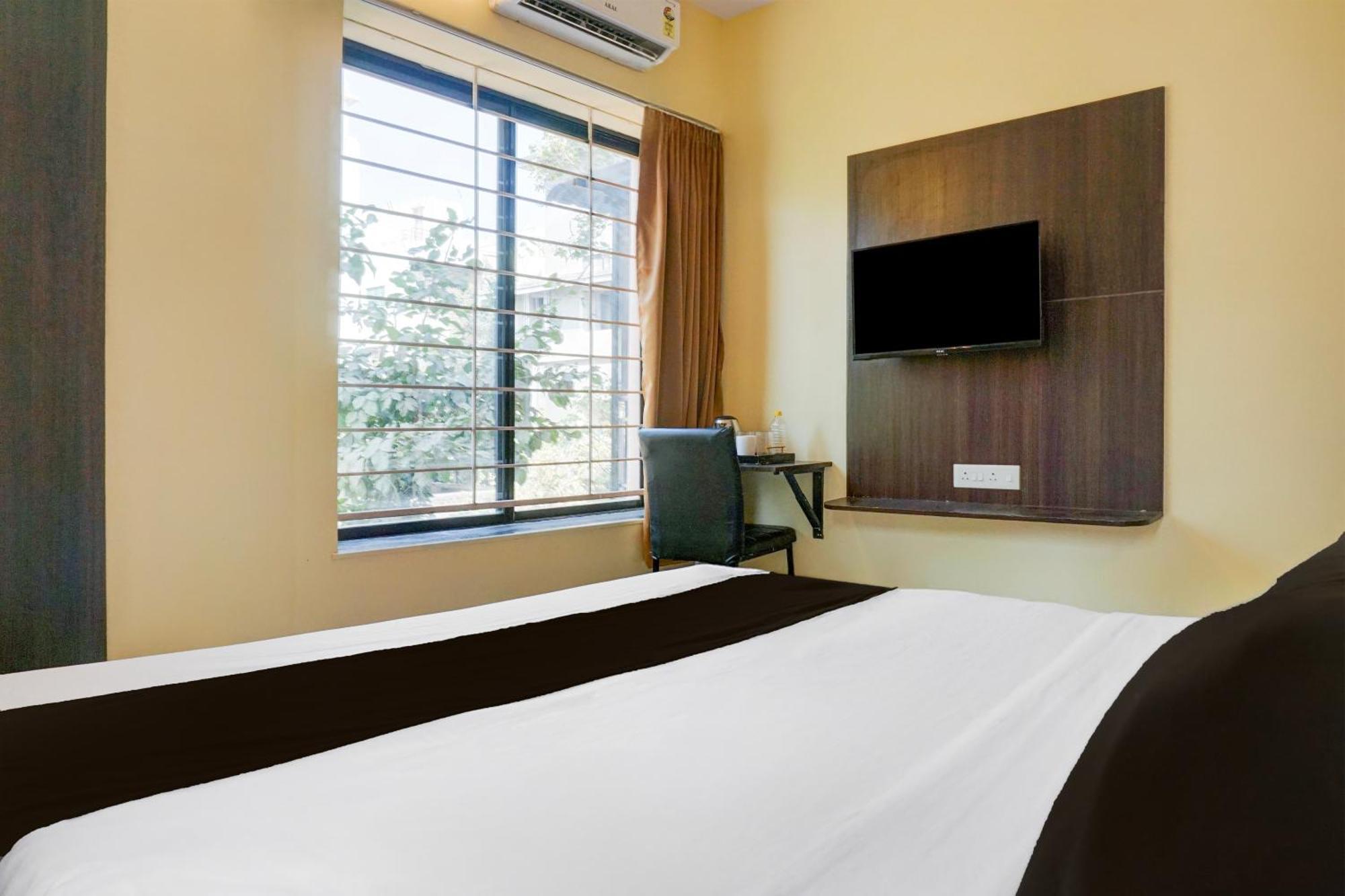 Super Collection O Veerbhadra Nagar Baner Hotel Meribel Village Ngoại thất bức ảnh