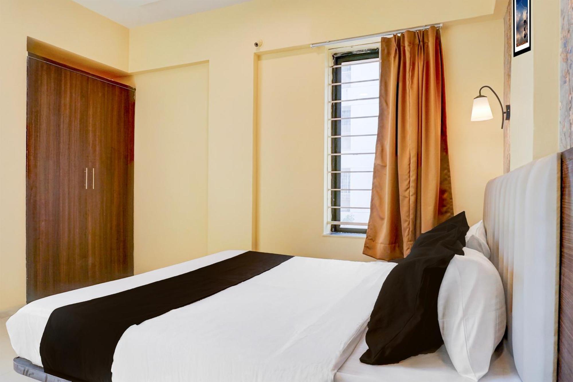 Super Collection O Veerbhadra Nagar Baner Hotel Meribel Village Ngoại thất bức ảnh