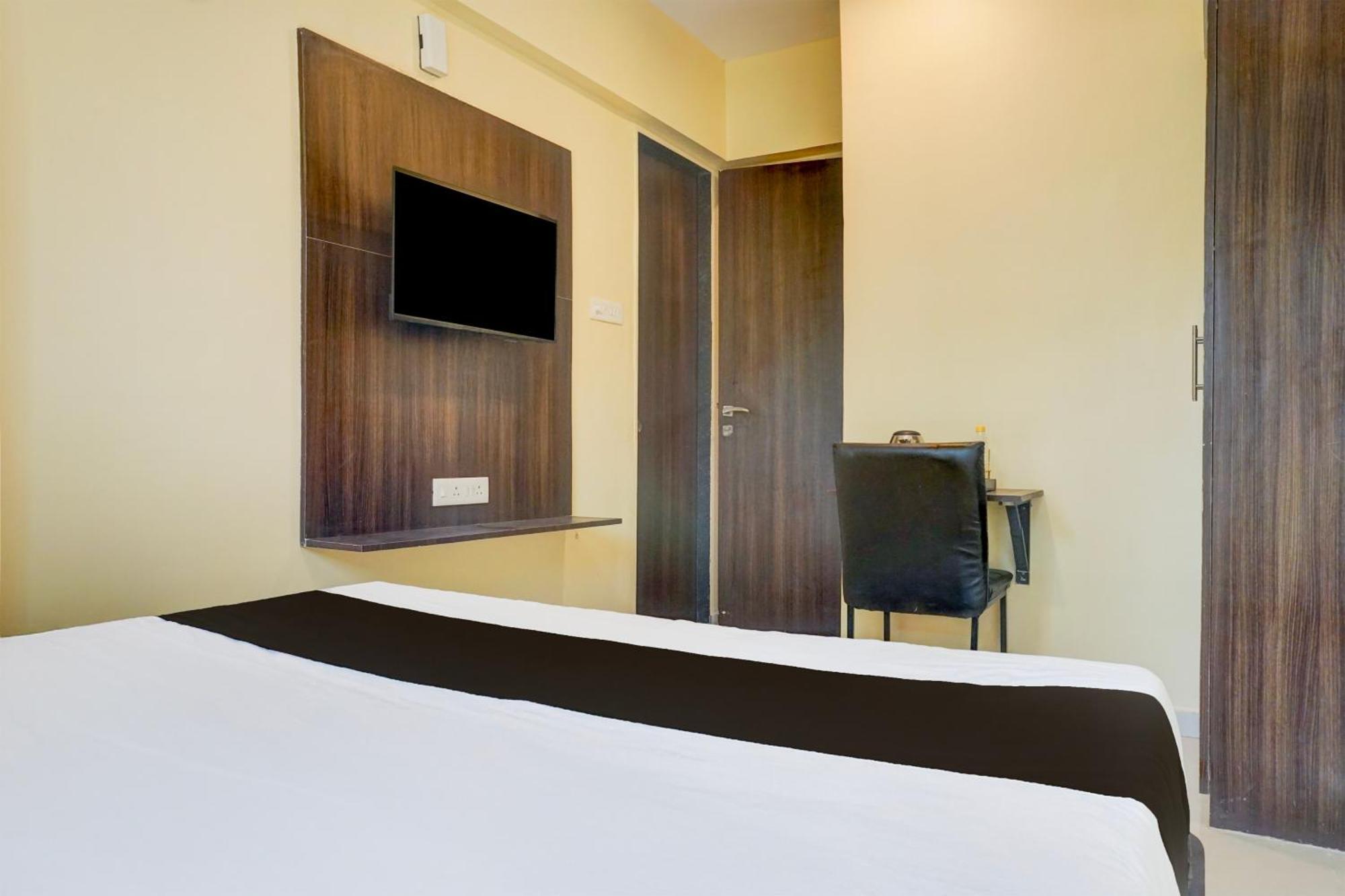 Super Collection O Veerbhadra Nagar Baner Hotel Meribel Village Ngoại thất bức ảnh