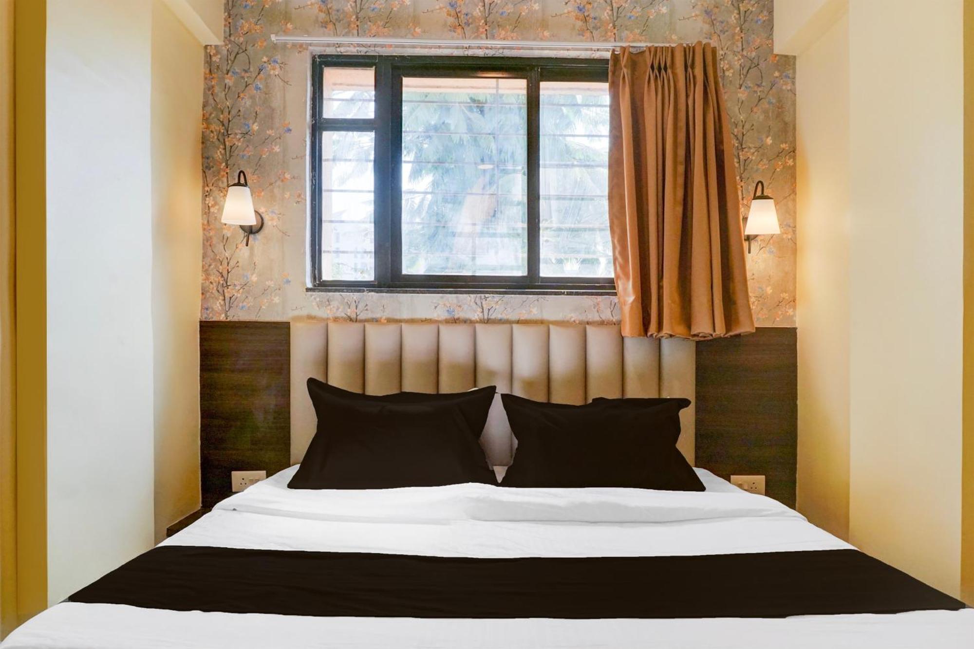 Super Collection O Veerbhadra Nagar Baner Hotel Meribel Village Ngoại thất bức ảnh